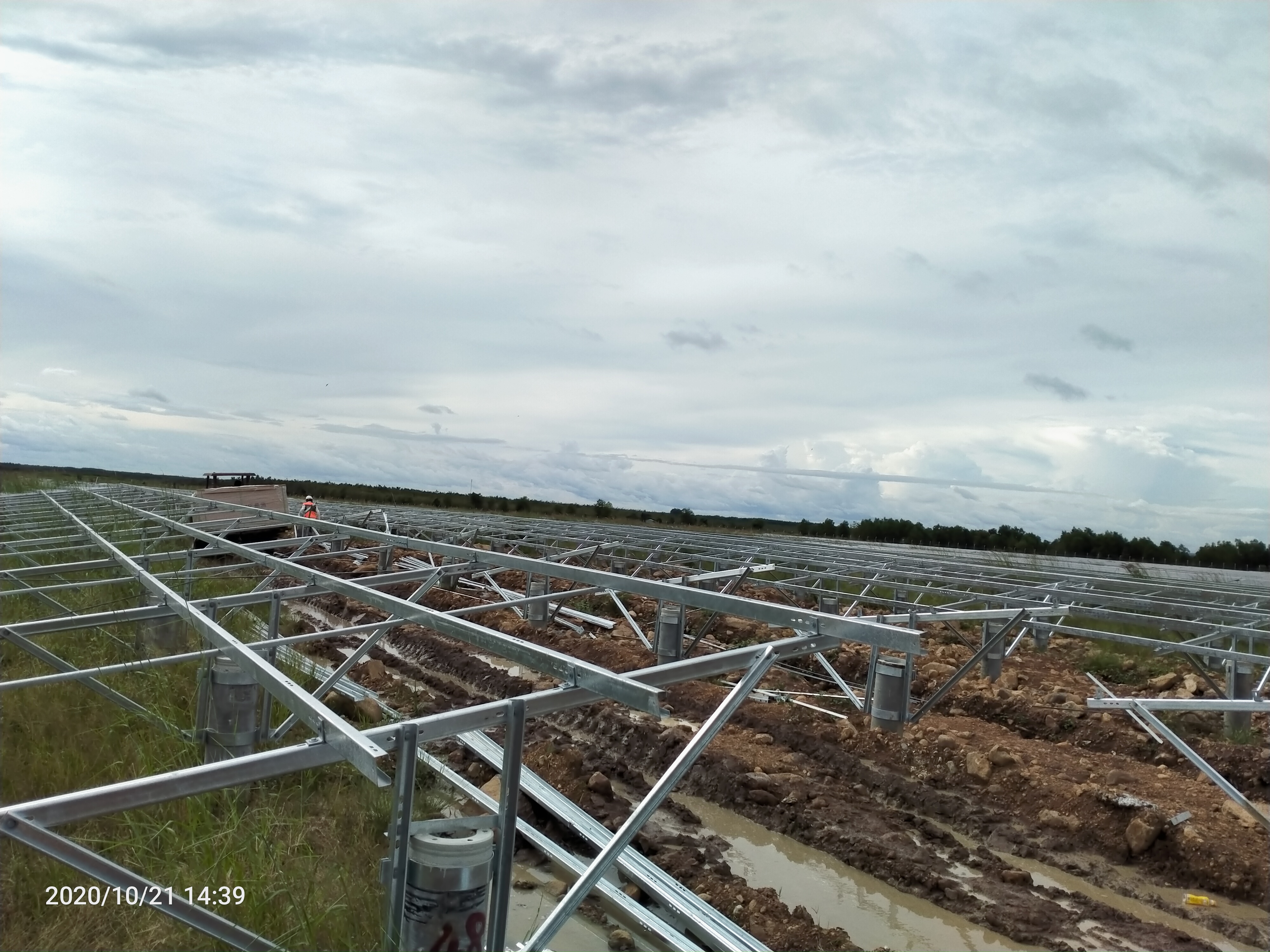 禄宁一二三期?(550MWp)?光伏项目